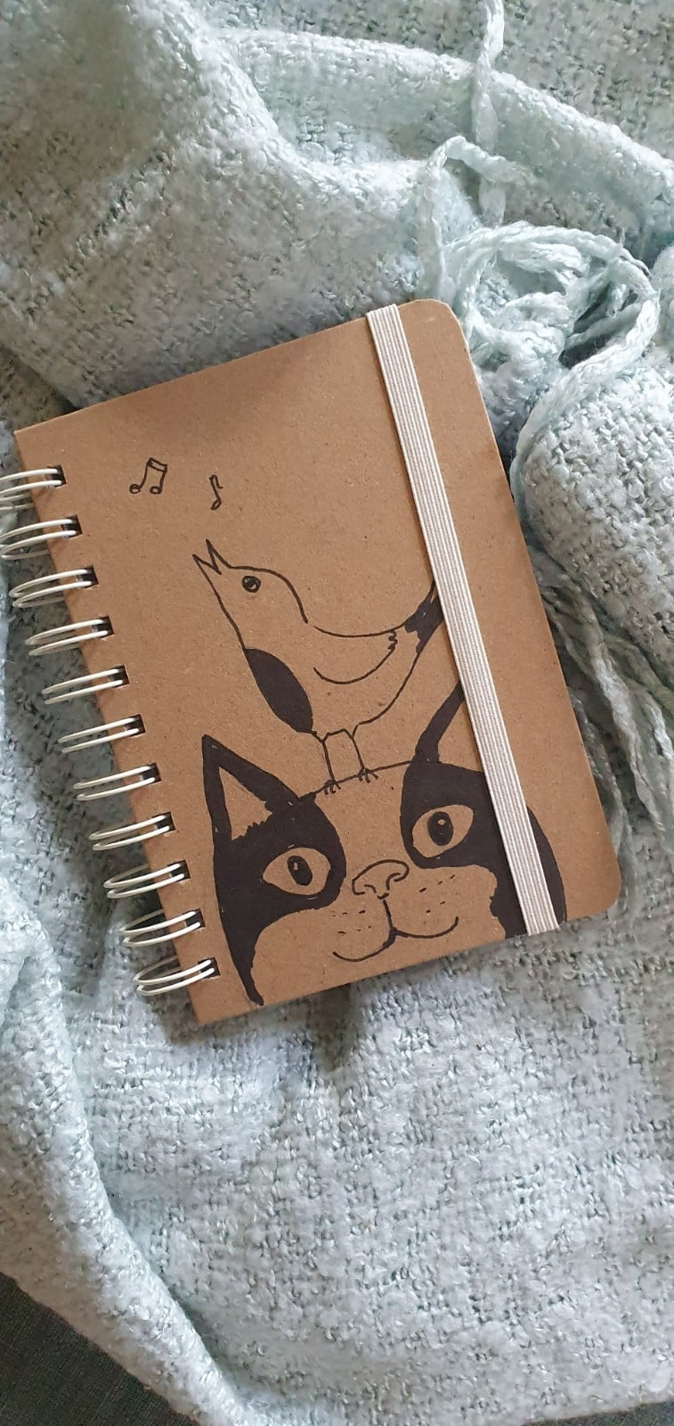 handgemaakt dagboek notitieboekje, kat met vogel gelinieerd, met originele kattentekening (geen print)