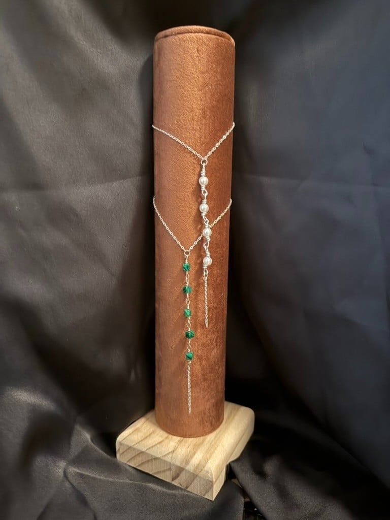 Zilveren parel handketting