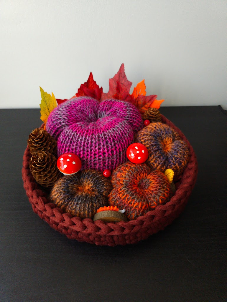 Groot herfst/Halloween mandje met pompoenen en dennenappels | handgemaakt