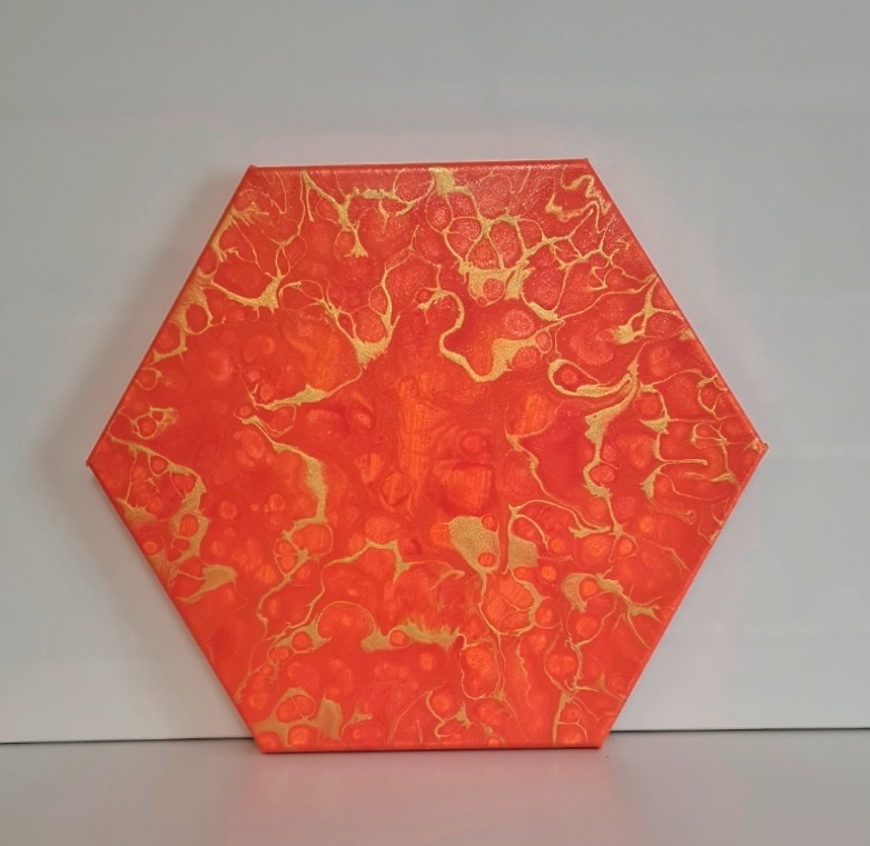 screenshot-35366433-3664-3730-3632-323234386534-v3.jpeg Golden Hour. Schilderij WinWun 2022/49 on canvas art. Hexagon 26x30cm/10×12inch