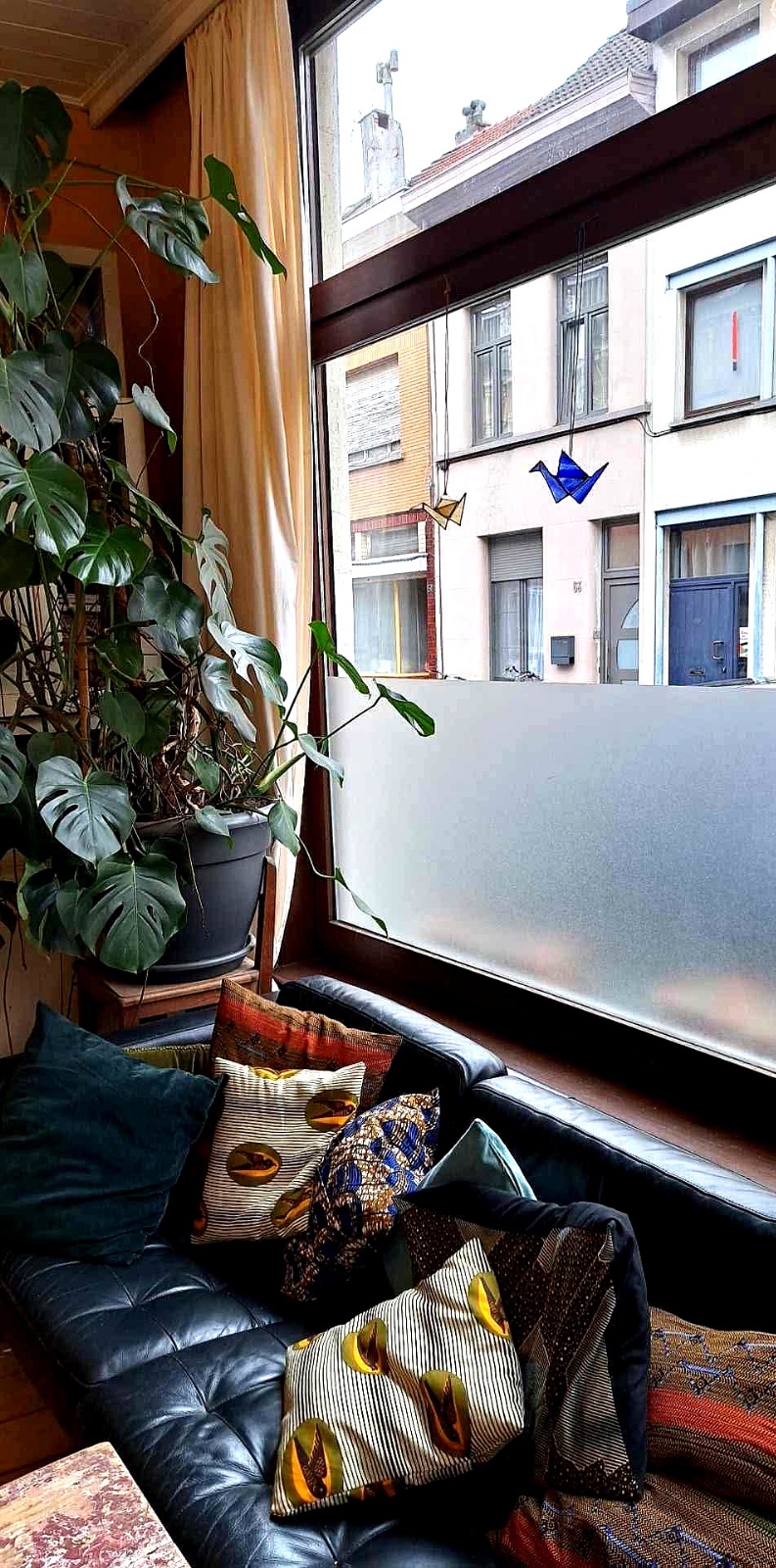 Glas-in-lood zonnevanger: Kraanvogel - oplage van 1000 unieke exemplaren² - 57664.jpeg Glas-in-lood zonnevanger: Kraanvogel - oplage van 1000 unieke exemplaren²