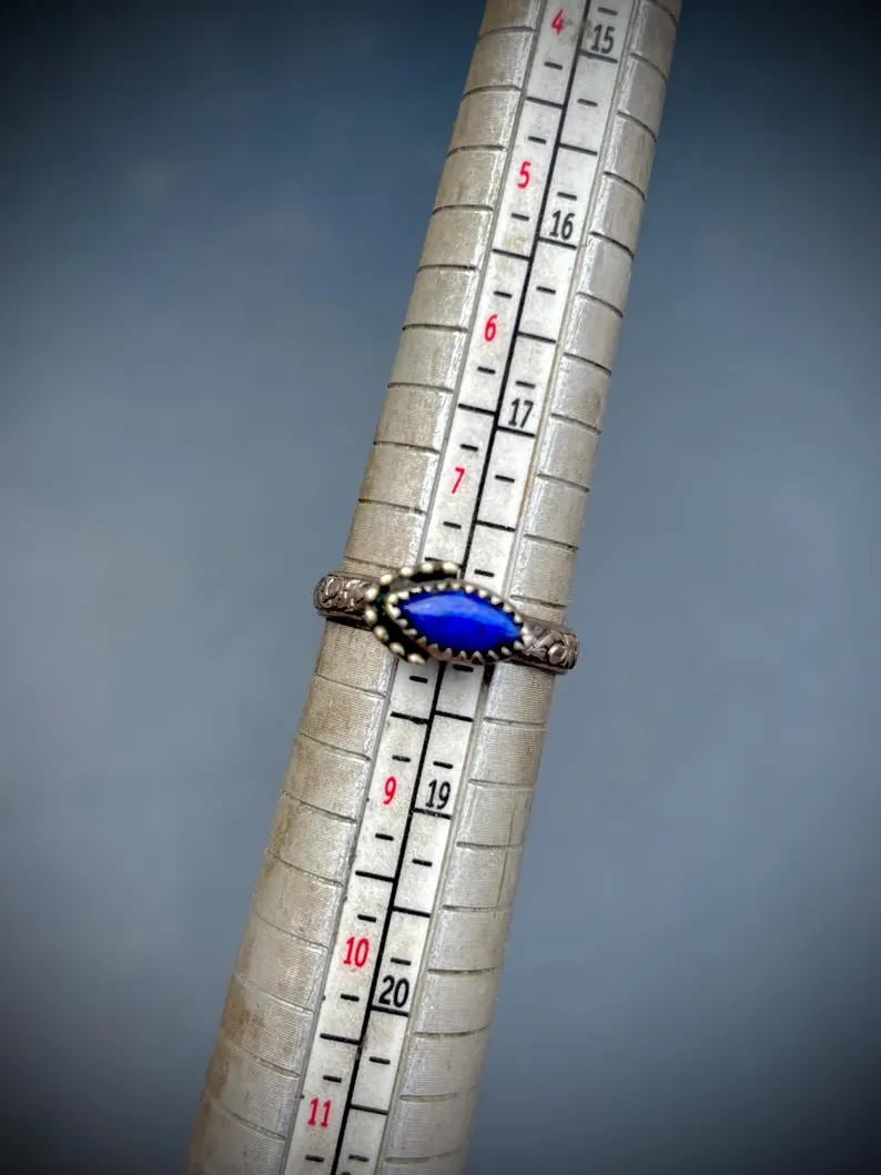 Handgemaakte zilveren ring met Lapis Lazuli - maat 18 - 133981 Handgemaakte zilveren ring met Lapis Lazuli - maat 18