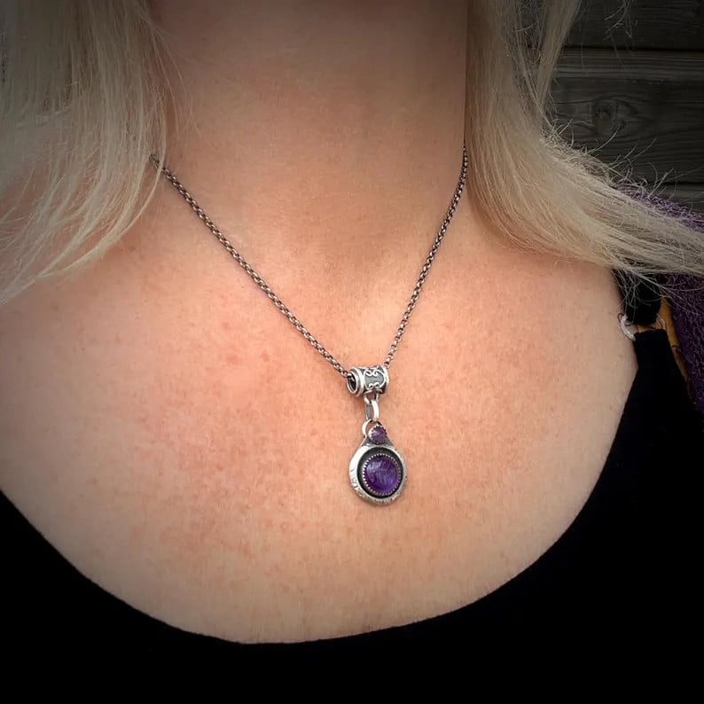Unieke amethist hanger van zilver – handgemaakt OOAK sieraad - Nikkelvrij