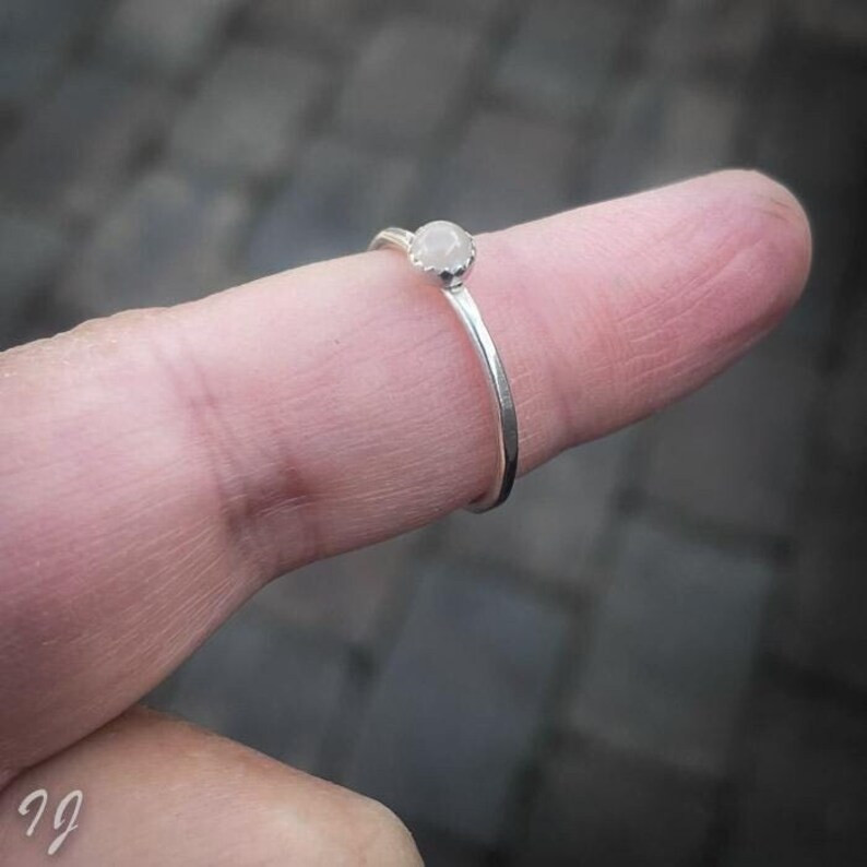 Moonlight – Handgemaakte Sterling Zilveren Maansteen Ring 🌙