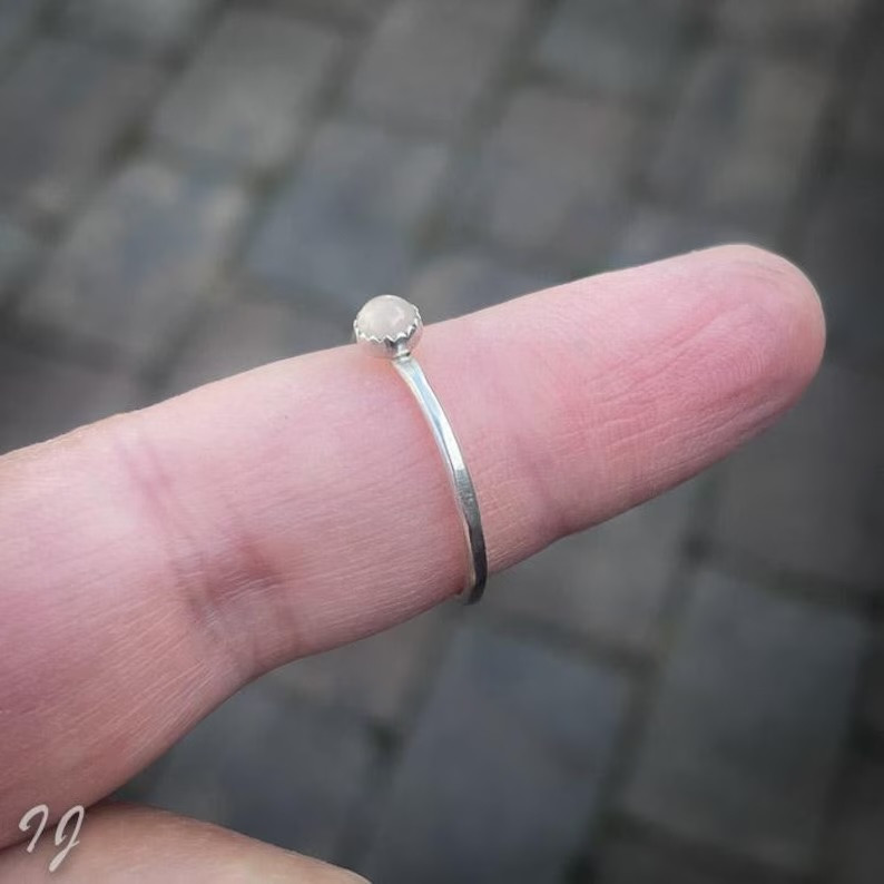 Moonlight – Handgemaakte Sterling Zilveren Maansteen Ring 🌙