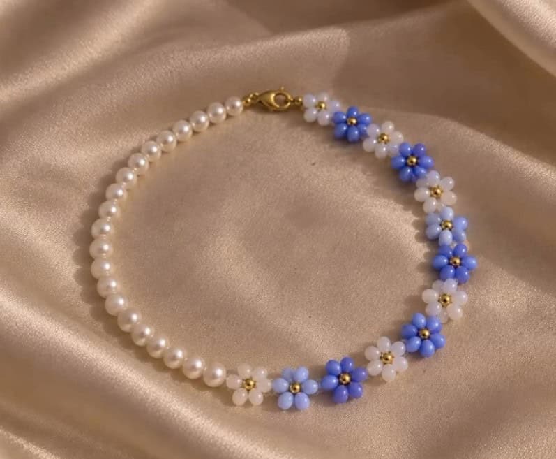 Blauwe en Witte Bloemenketting met Parels | Romantische Kralenketting - 151195 Blauwe en Witte Bloemenketting met Parels | Romantische Kralenketting