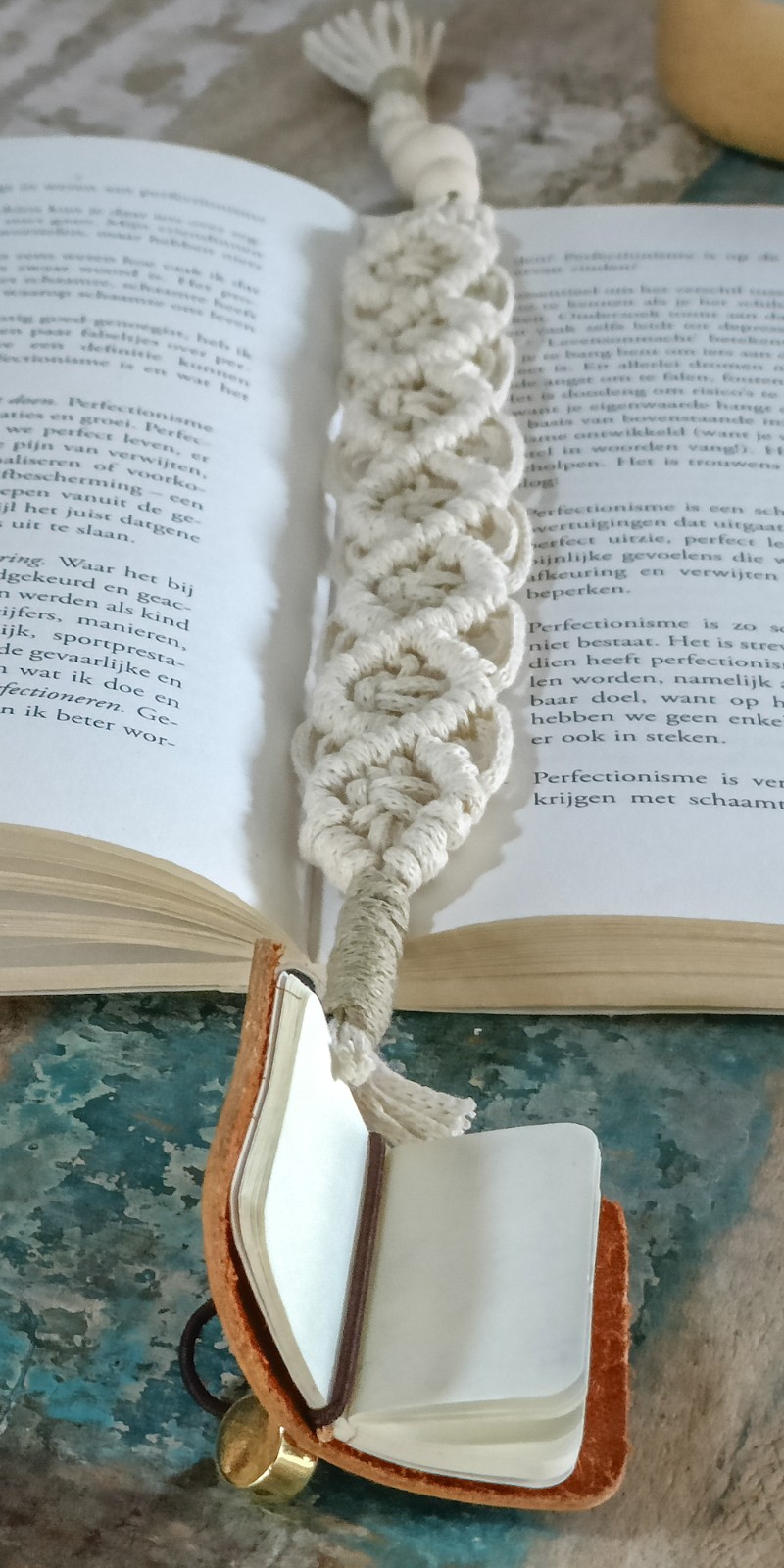 Handgemaakte boekenlegger