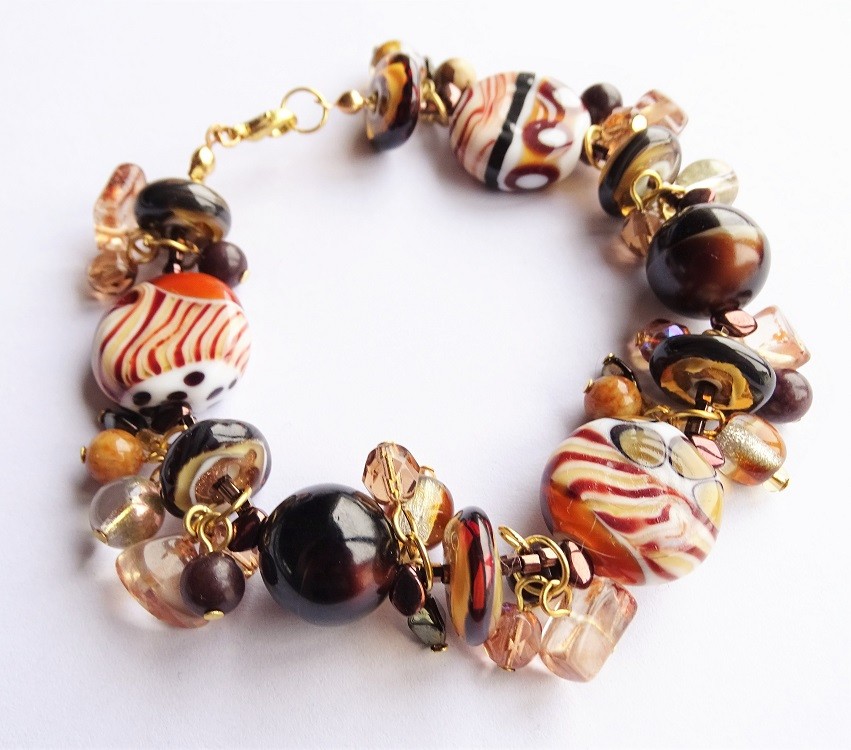 Bruine Safari Chic Armband met Lampwork Glaskralen & Natuursteen (OOA… - 143849 Bruine Safari Chic Armband met Lampwork Glaskralen & Natuursteen (OOAK)