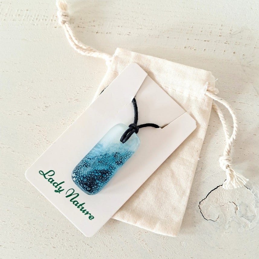 Oceaan - zee hanger ketting: handgemaakt blauw wit glazen zeesieraad, op zee geïnspireerd betekenisvol cadeau