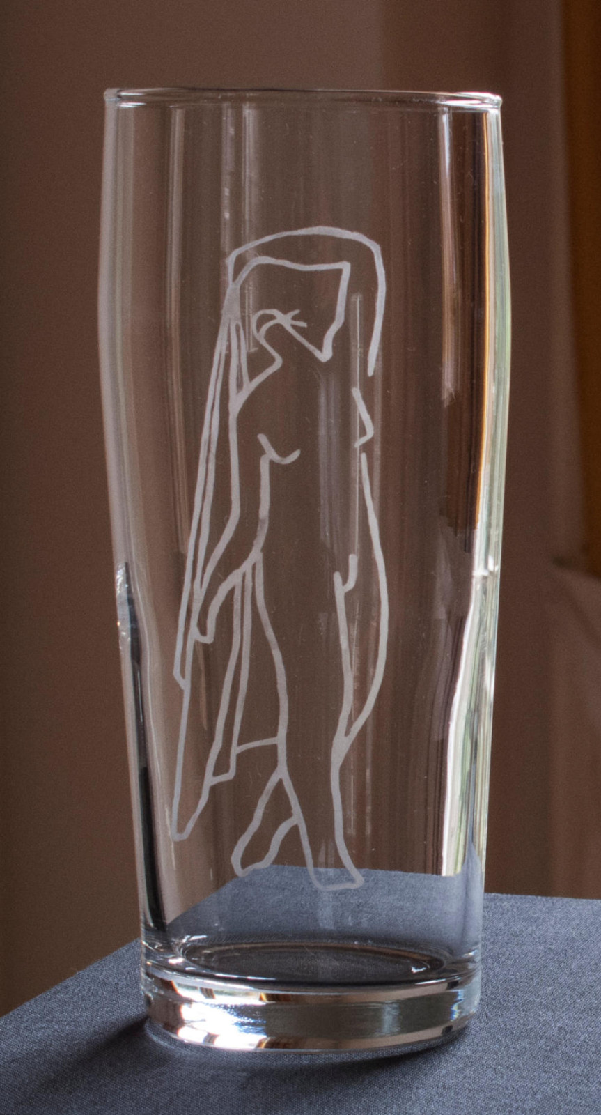 Bierglas3, met ets, gesigneerd en genummerd. Nicolaas Maathuis (NIC-O)