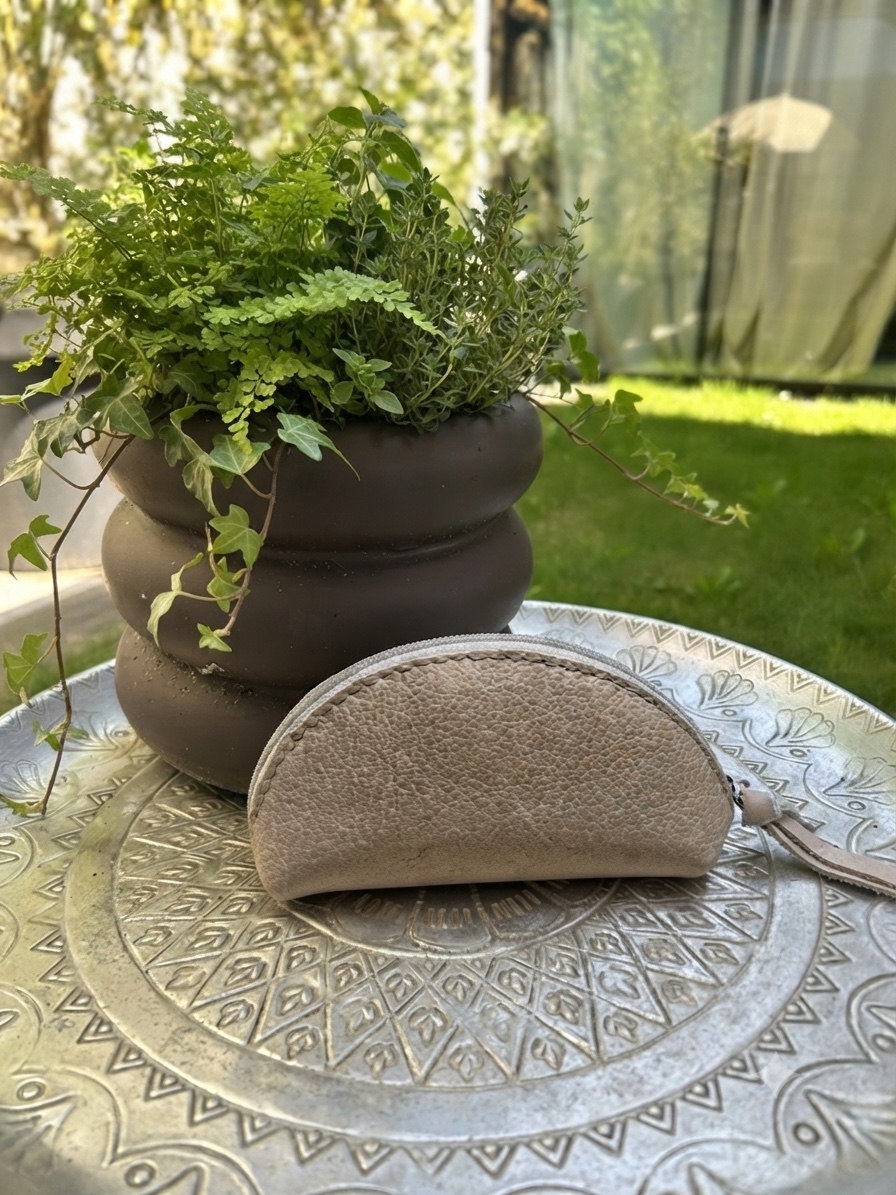 Leren sleuteletui van ecru/beige kleur