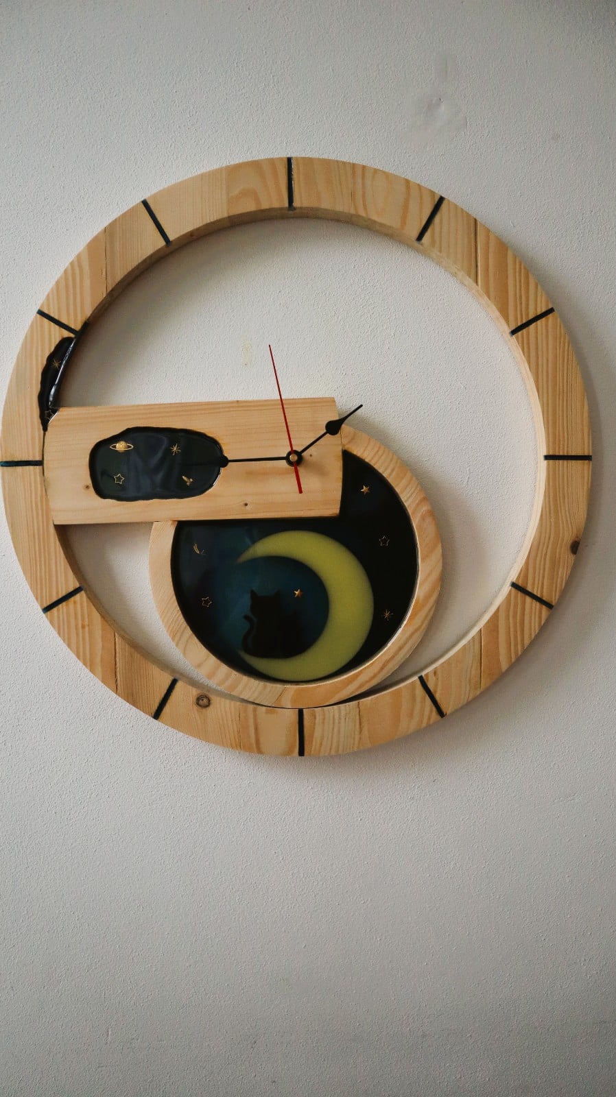 Clock with cats and the moon