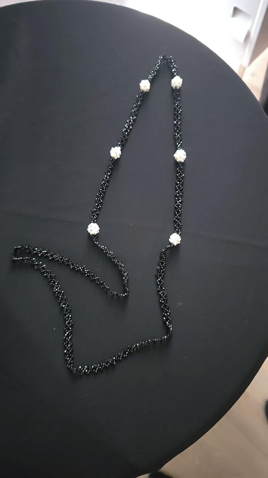 Black/pearl neclace