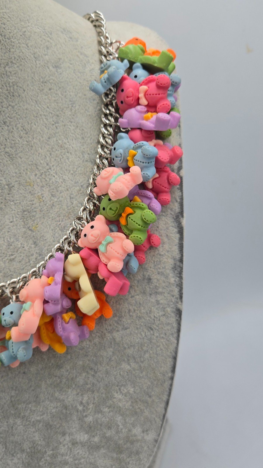 Een Bosje Beertjes, de ultieme Beren-fan Ketting. - 100367 Een Bosje Beertjes, de ultieme Beren-fan Ketting.