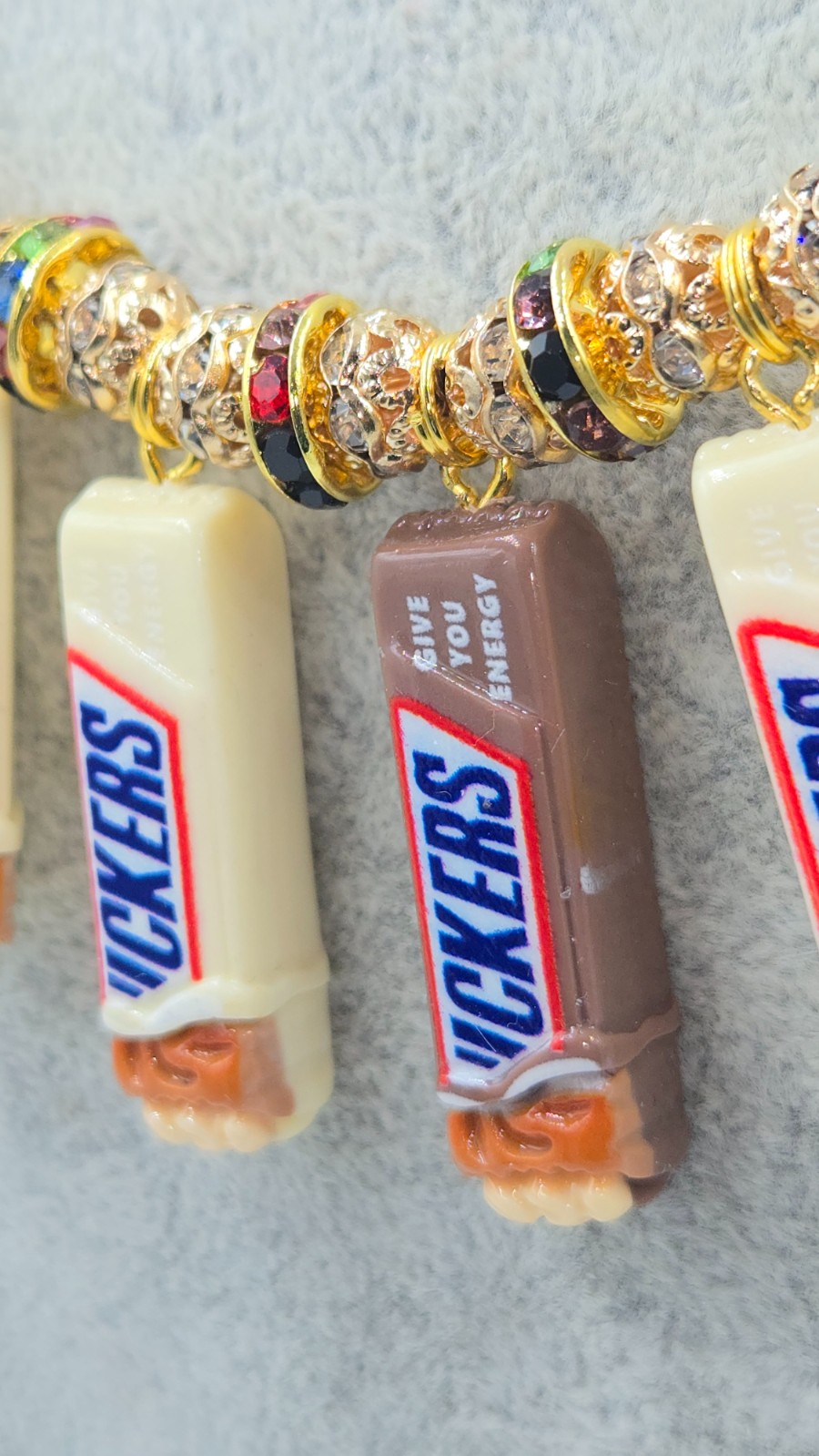 Je bent jezelf niet als het honger hebt; een handgemaakte one-of-a-kind ketting