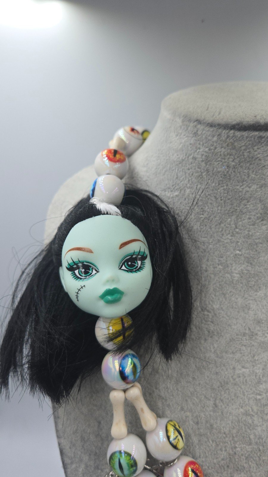 Monster High Halloween Party, een iconische one-of-a-kind Ketting voo… - 99707 Monster High Halloween Party, een iconische one-of-a-kind Ketting voor Halloween-fans