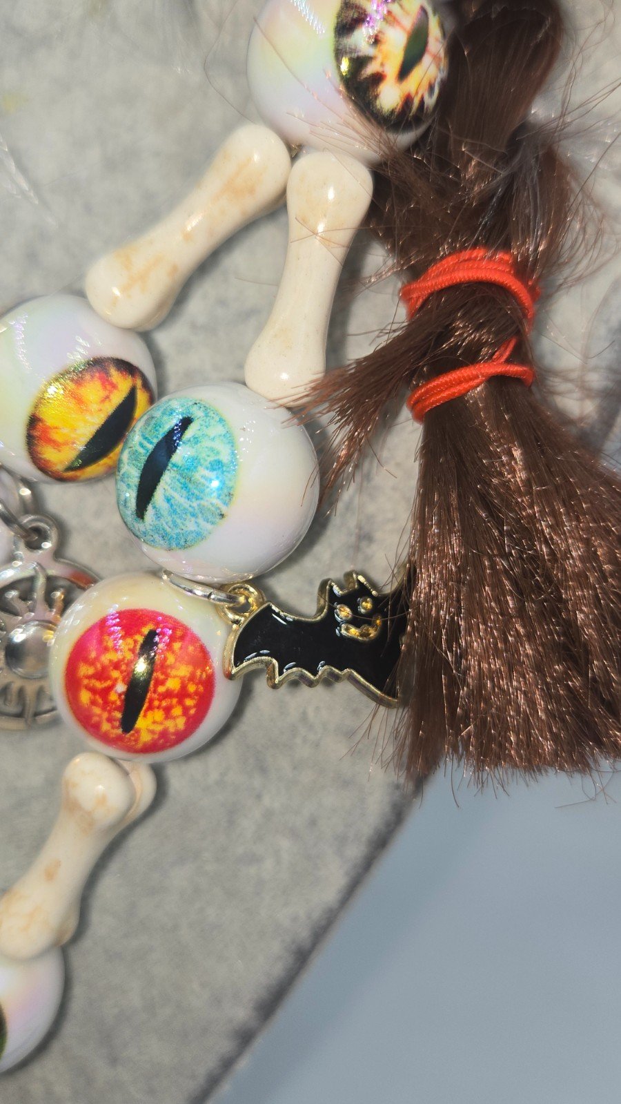 Monster High Halloween Party, een iconische one-of-a-kind Ketting voo… - 99715 Monster High Halloween Party, een iconische one-of-a-kind Ketting voor Halloween-fans