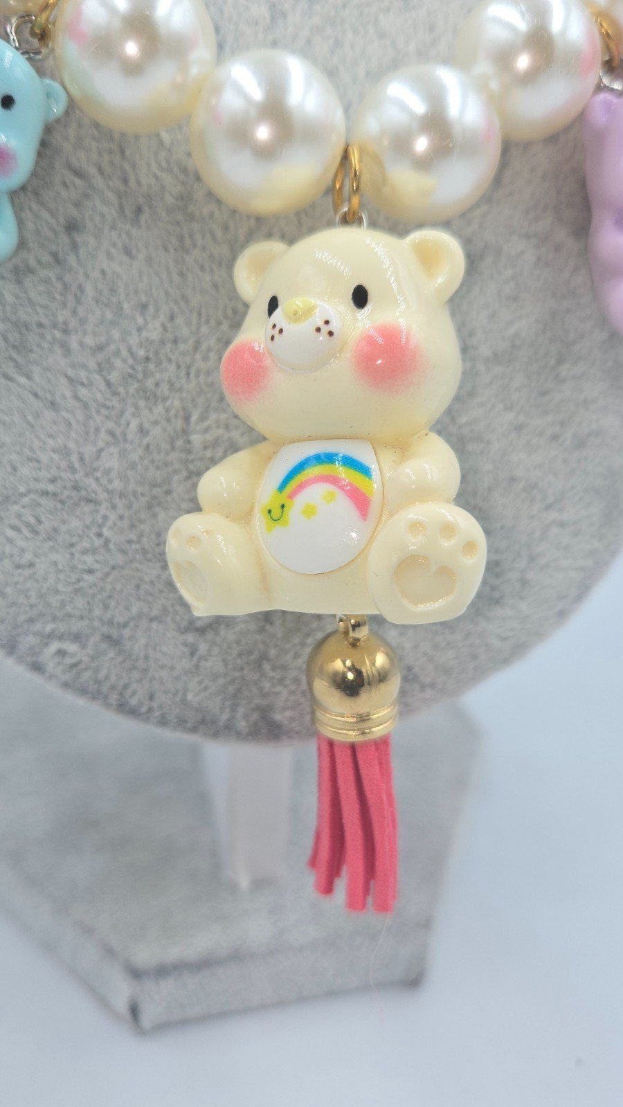 Troetel Beertjes Circus - 99696 Troetel Beertjes Circus, een handgemaakte ketting vol jeugdherinneringen.