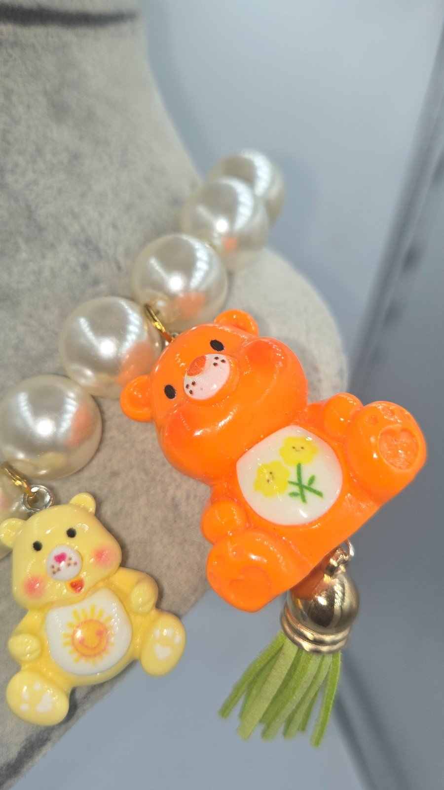 Troetel Beertjes Circus - 99698 Troetel Beertjes Circus, een handgemaakte ketting vol jeugdherinneringen.