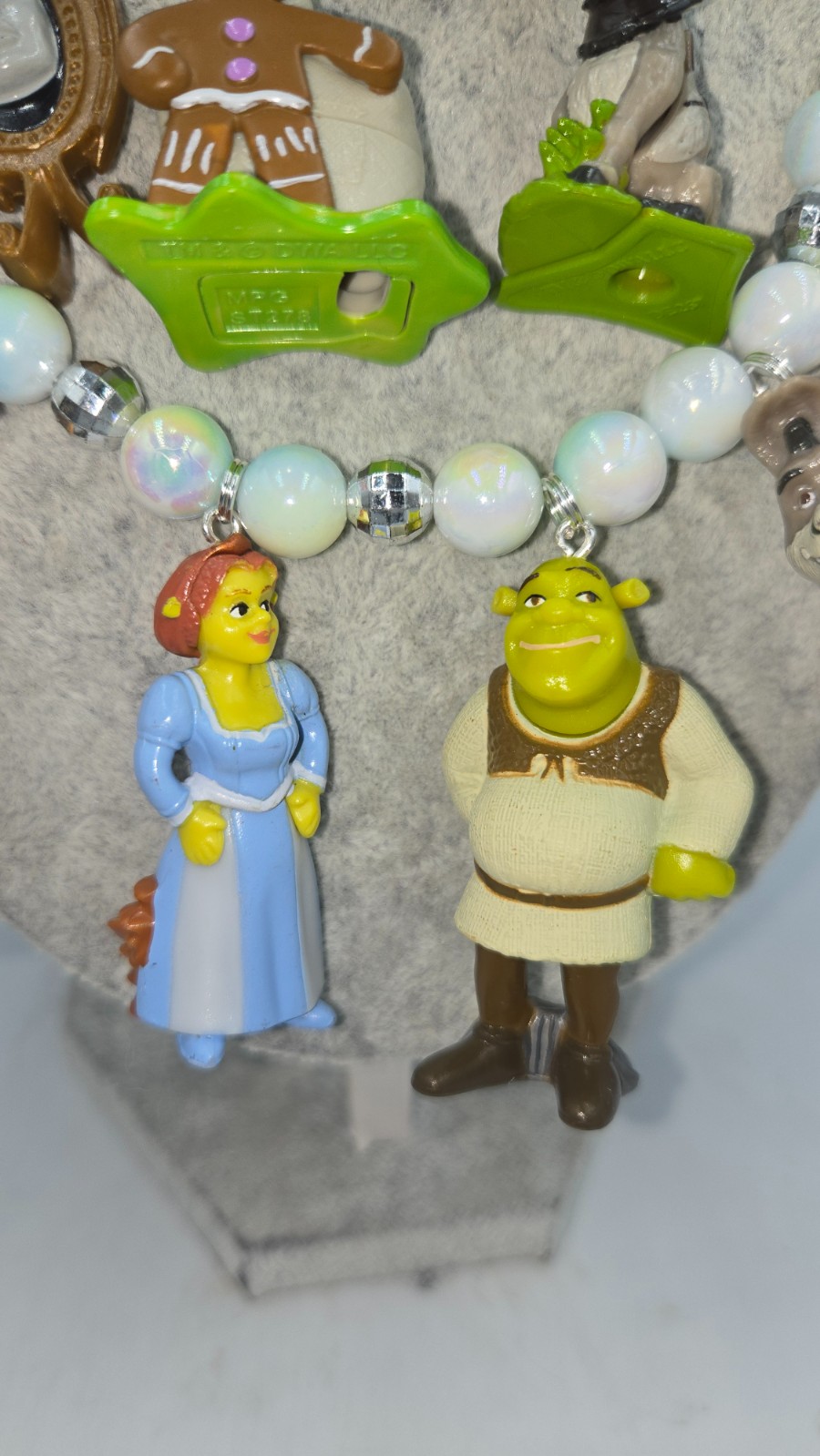 Shrek statement ketting – vintage figuurtjes, handgemaakt & one of a kind