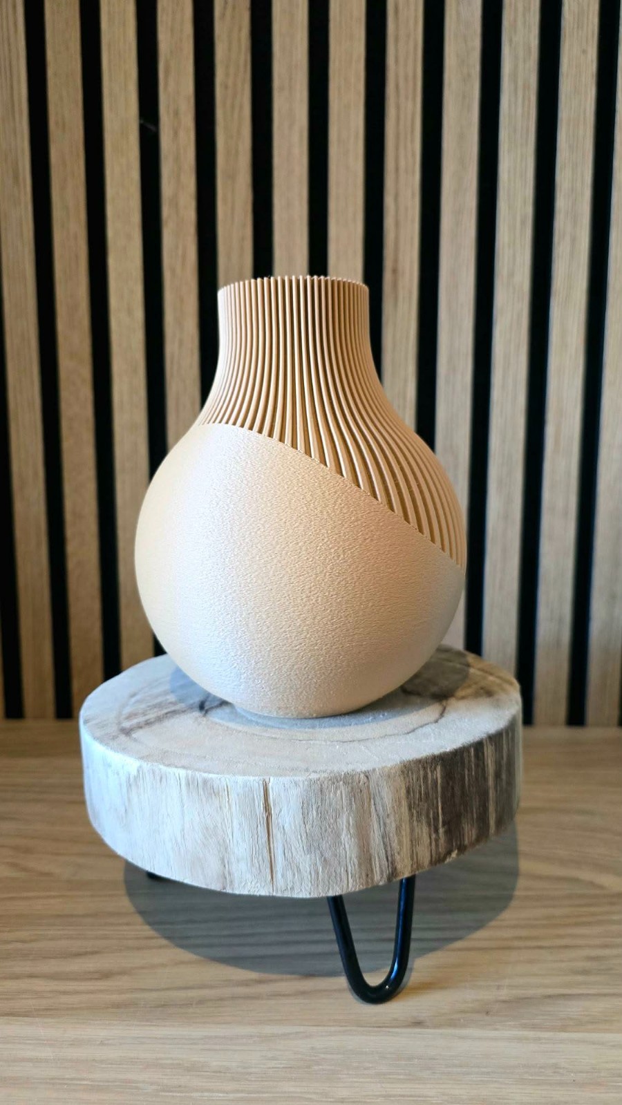 Japandi vaas – minimalistisch 3D-geprint design voor droogbloemen