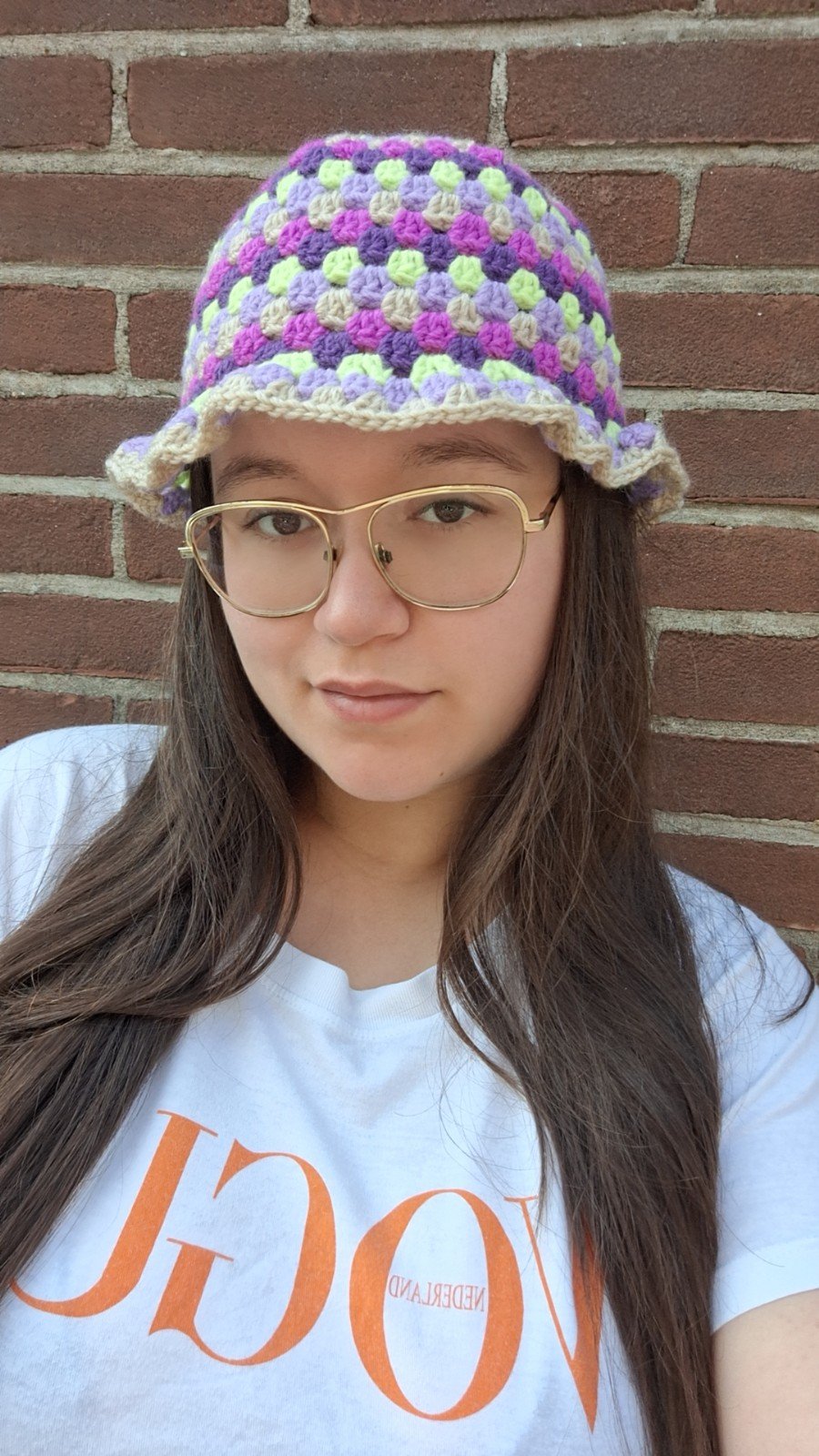 Gehaakte bucket hat 'Grape' - 47730.jpeg Gehaakte bucket hat 'Druif'