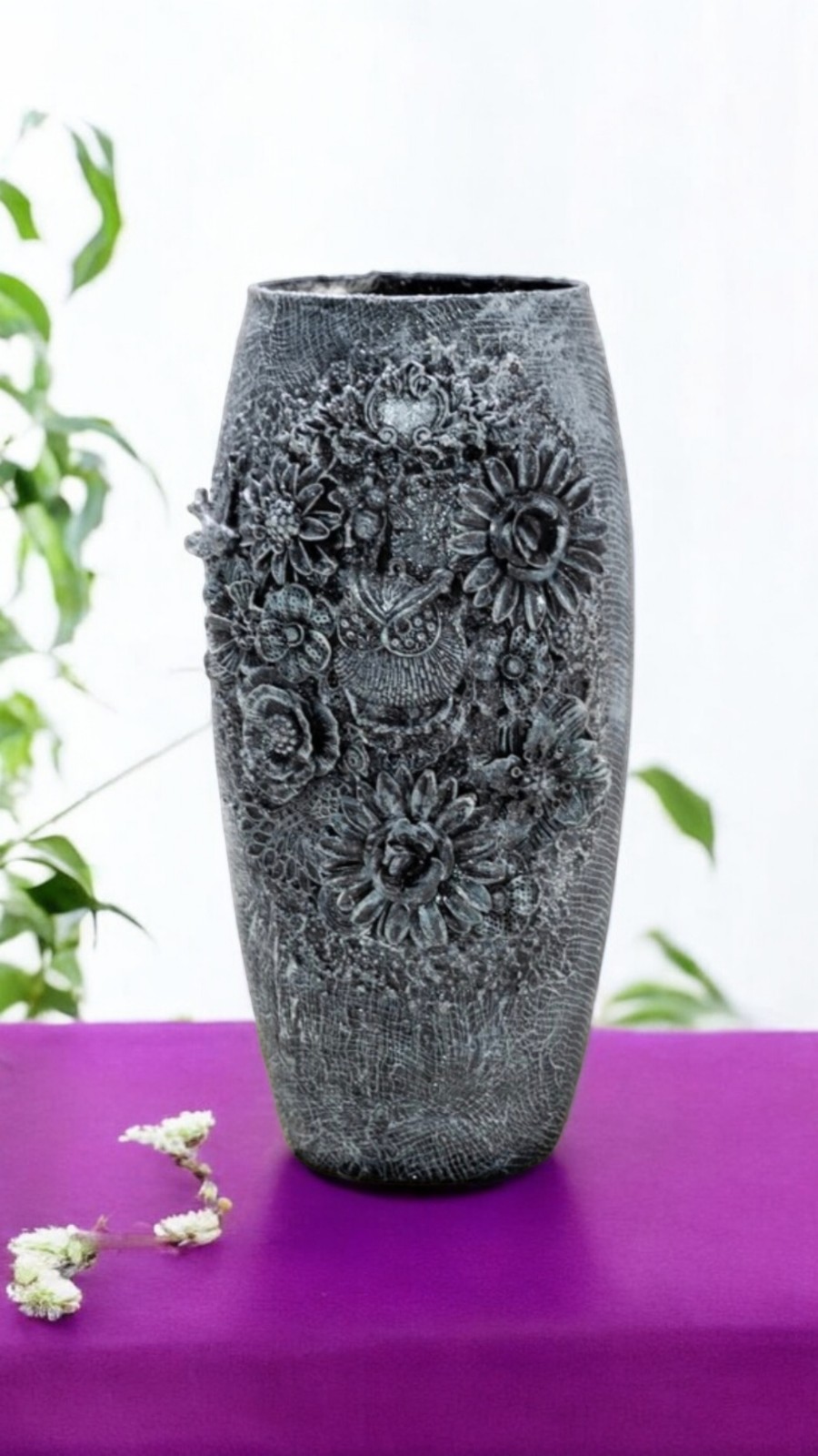 Shades of Grey Vaas - 48866.jpeg Shades of Grey Vaas