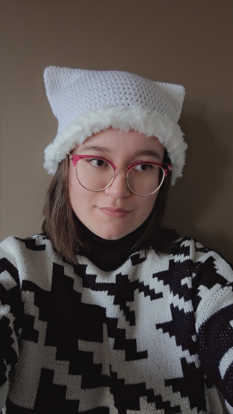 Gehaakte muts met imitatiebont 'Basic white' - 56614.jpeg Gehaakte muts met imitatiebont | Wit