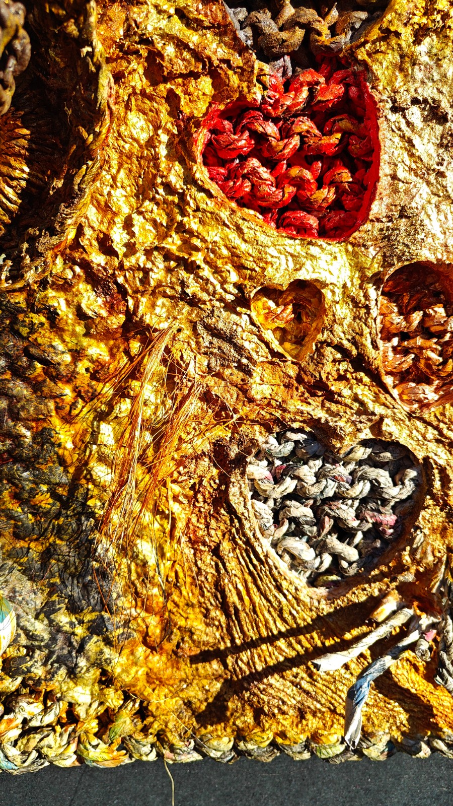 gebreide krant werkstuk.