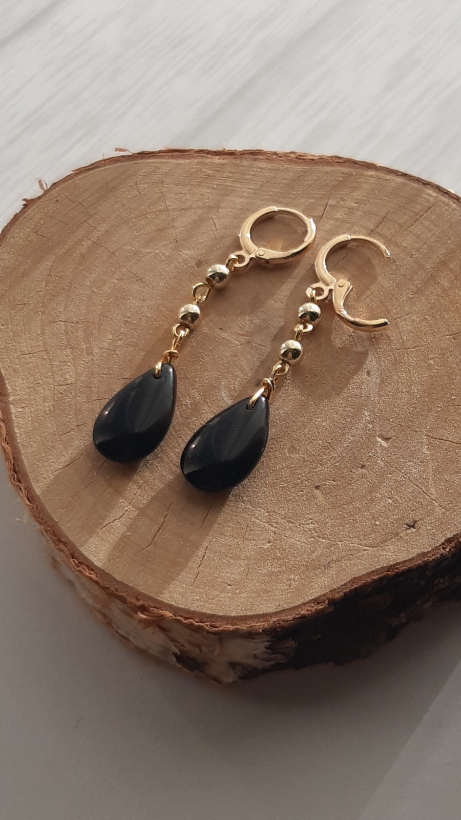 Unieke oorbellen: Zwart/goud: Handgemaakt met glazen kralen