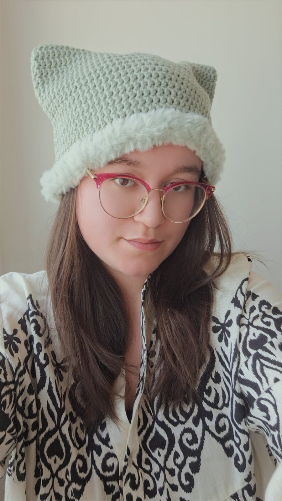 Gehaakte muts met imitatiebont | Sagegroen - 105342 Gehaakte muts met imitatiebont | Sagegroen