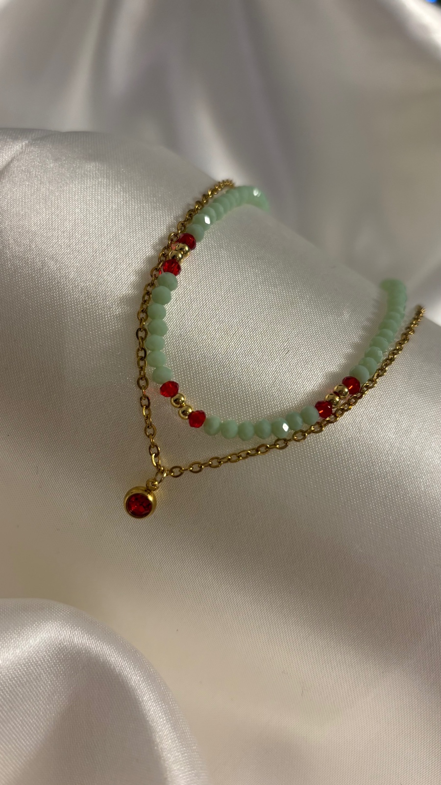 Zomerse Goudkleurige Layering Ketting met Frisse Mintgroene Kralen - 104356 Zomerse Goudkleurige Layering Ketting met Frisse Mintgroene Kralen