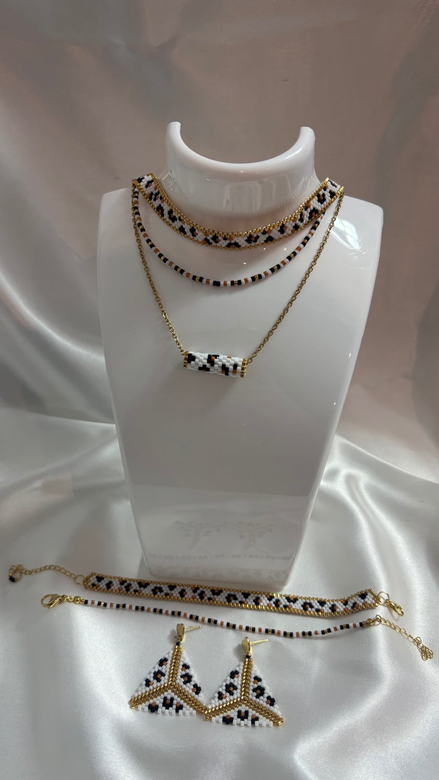 Handgemaakte Layered Leo sieraden  set