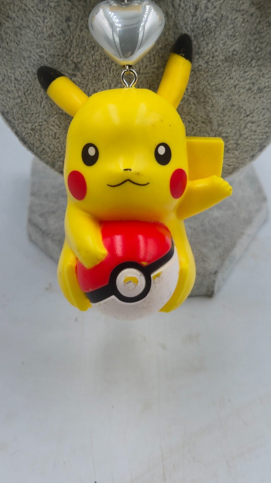 Vintage Picachu statement ketting. Een musthave voor de pokemon echte fan