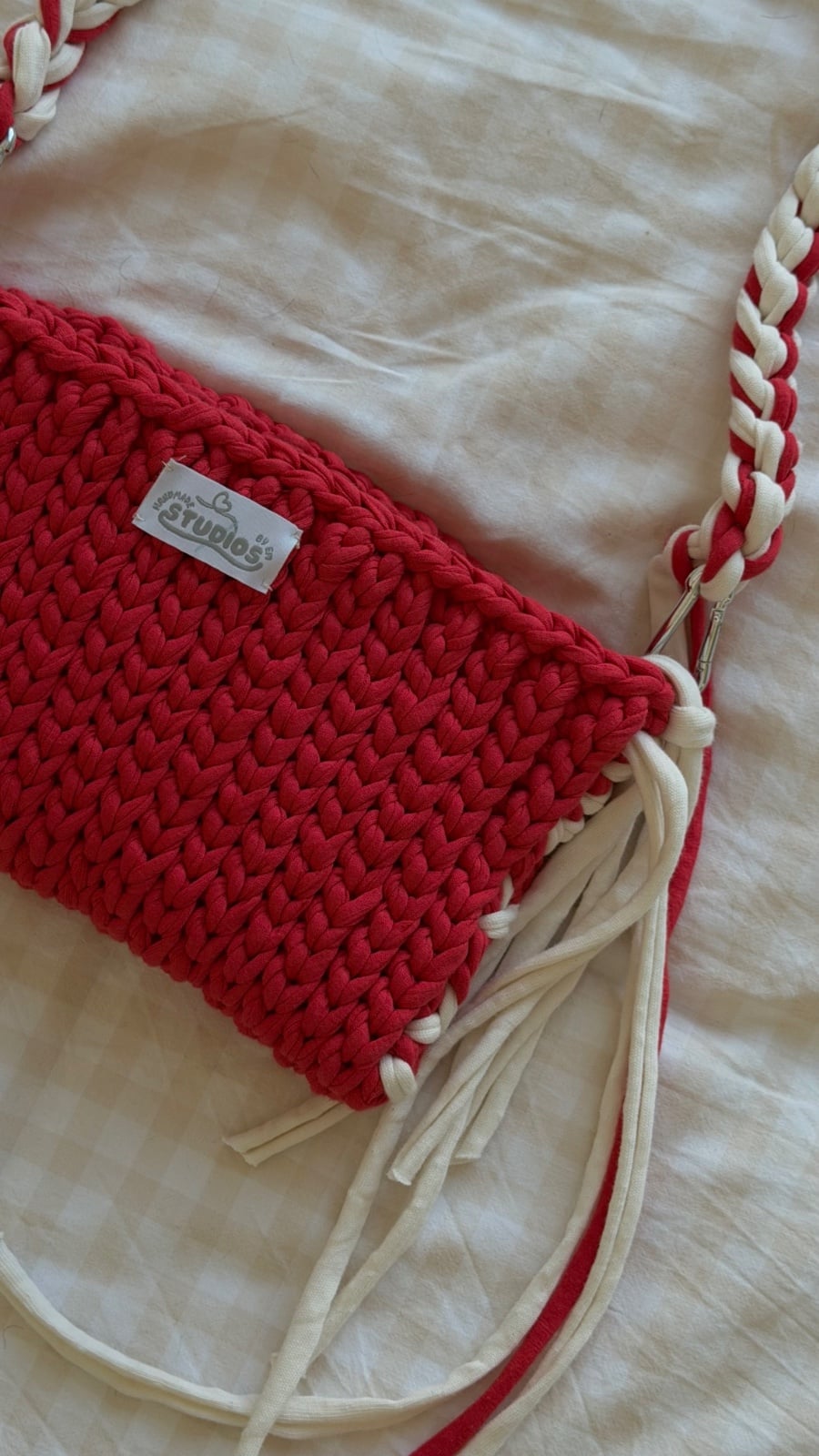 Cherry Fringe Bag – handgemaakte gehaakte schoudertas rood/ecru - 156188 Cherry Fringe Bag – handgemaakte gehaakte schoudertas rood/ecru