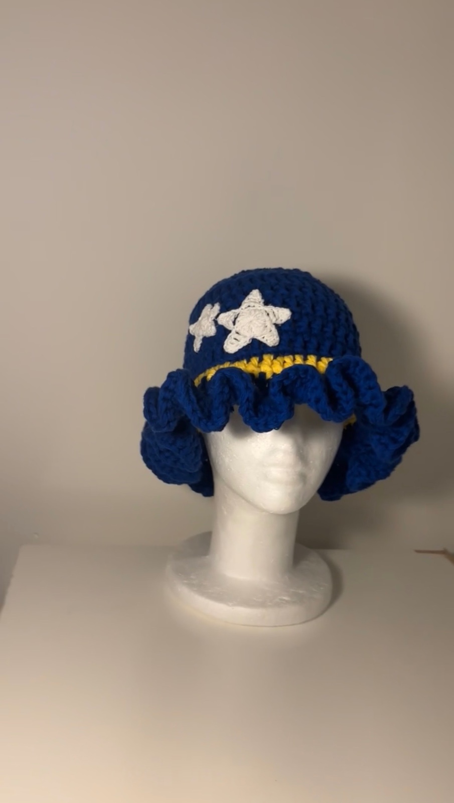 Cura Crochet ruffel buckethat - 150244 Cura Crochet ruffel buckethat