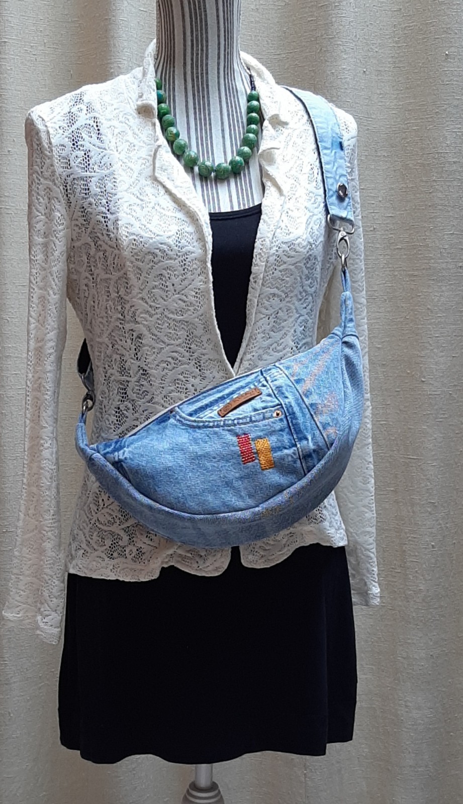 Denim slingbag / crossbodybag - 139641 Denim slingbag / crossbodybag licht