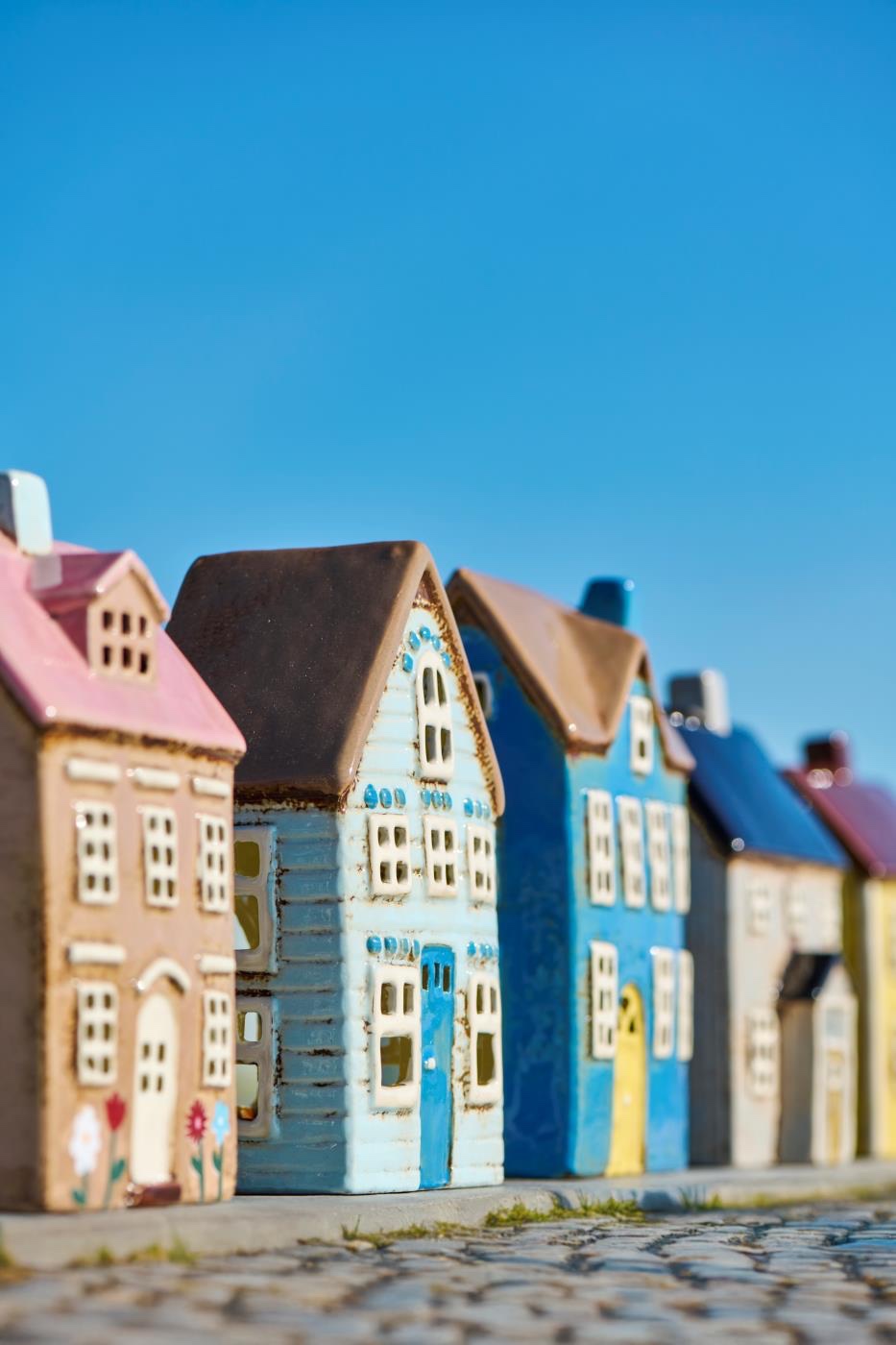 Keramieken Huisje met Bloemetjes