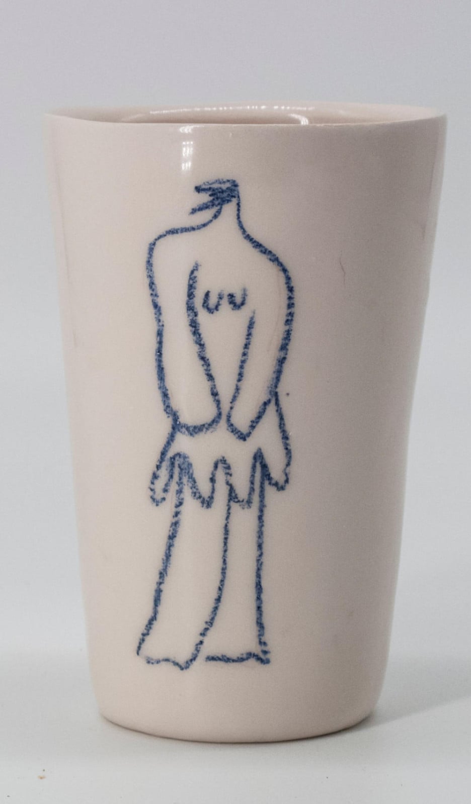 Beker 1, keramiek (gietklei) met onderverfglazuurpotlood tekening, Nicolaas Maathuis (NIC-O)