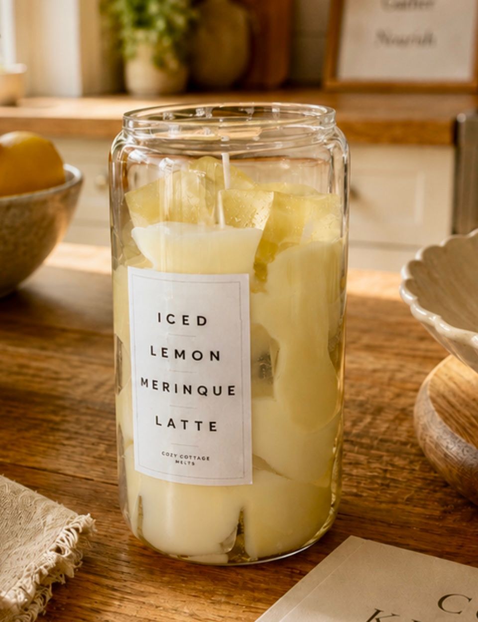 Iced lemon Merinque Latte Candle - 130898 Iced lemon Merinque Latte Candle
