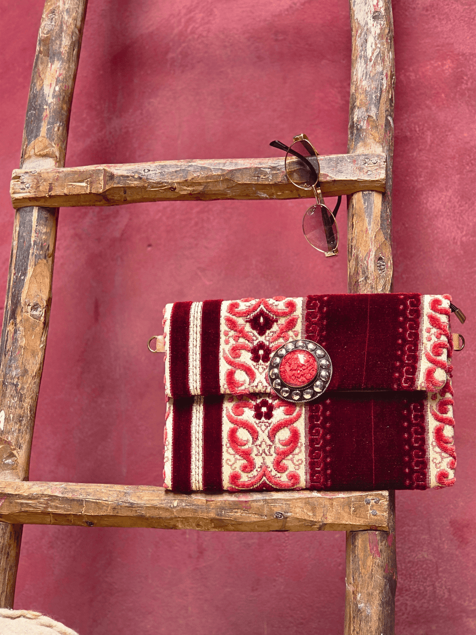 Atlas Piedra Bag - Berry