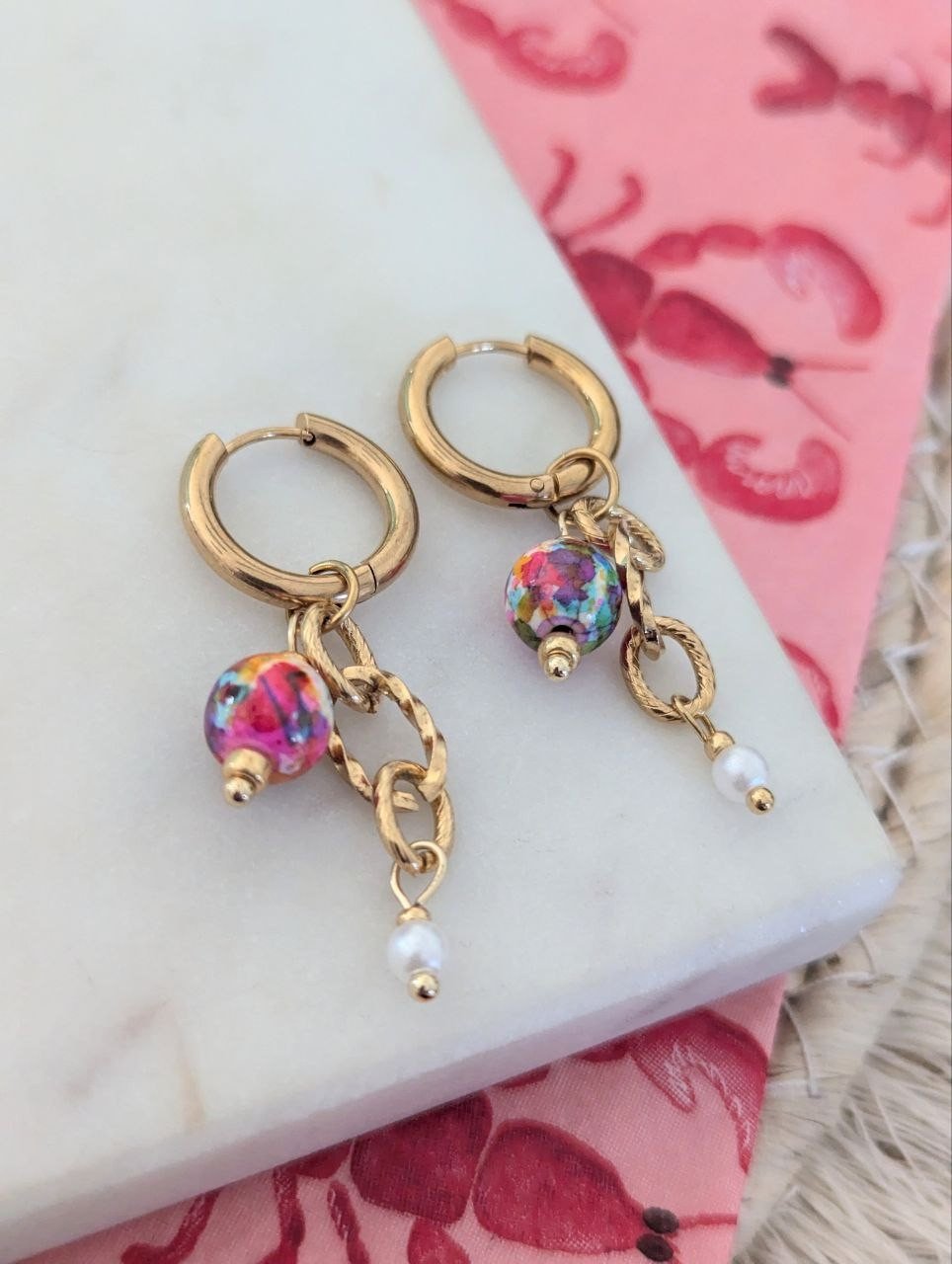 Colourpop oorbellen goud - 56077.jpeg Colourpop oorbellen goud