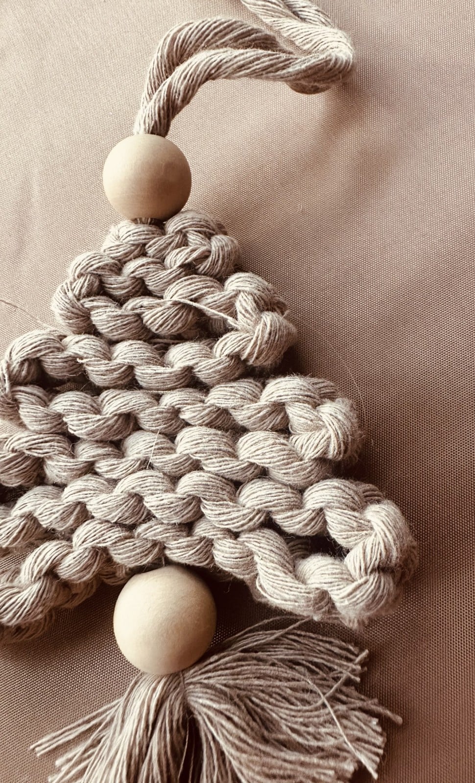 Kerstboom van macramé – handgemaakte kerstdecoratie - 151259 Kerstboom van macramé – handgemaakte kerstdecoratie