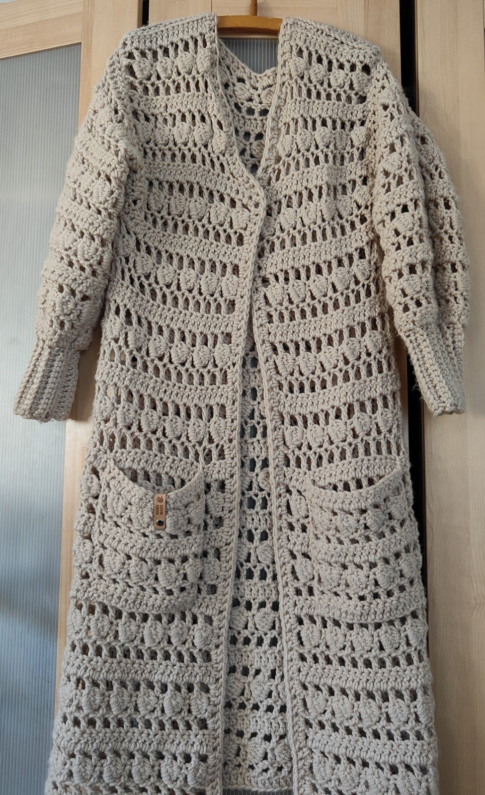 Prachtig ecru hand gehaakt lang vest